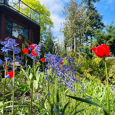 Shangrila Waterfront Vacation Home Bedwell Harbour エクステリア 写真